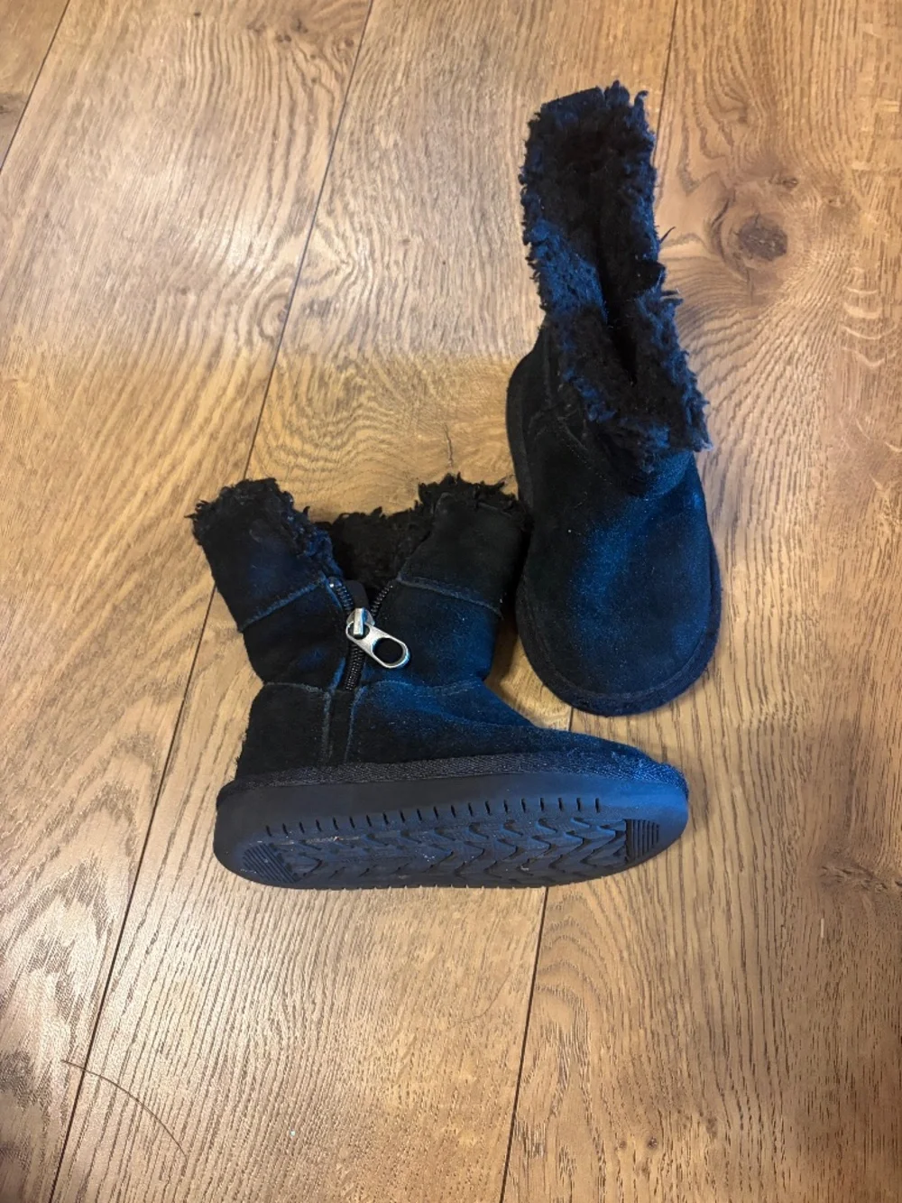koolaburra by ugg toddler boots size 6c